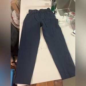 Lululemon navy size 6 pants